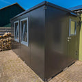 Schwarzer Bürocontainer 4 x 2 Meter